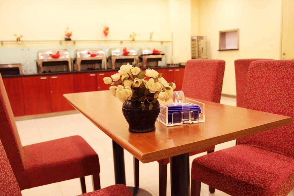 Hanting Hotel Shenyang Zhongshan Square Εξωτερικό φωτογραφία